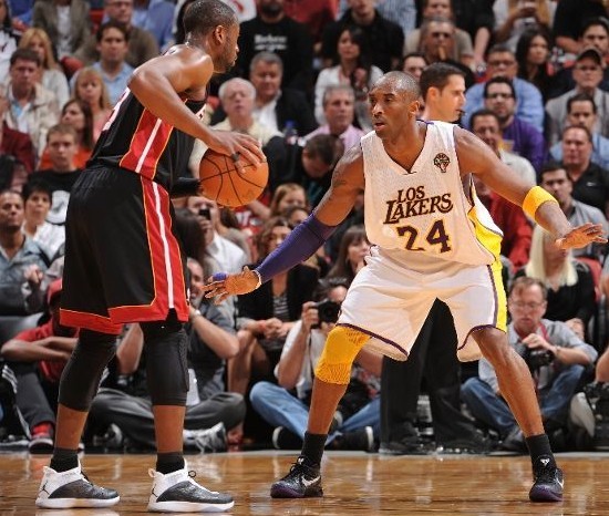 8分7篮板 8分7篮板